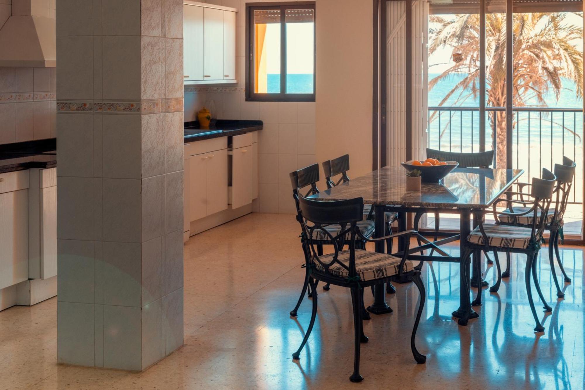 Apartamento Familiar Port-Saplaya Порт Саплая Екстериор снимка